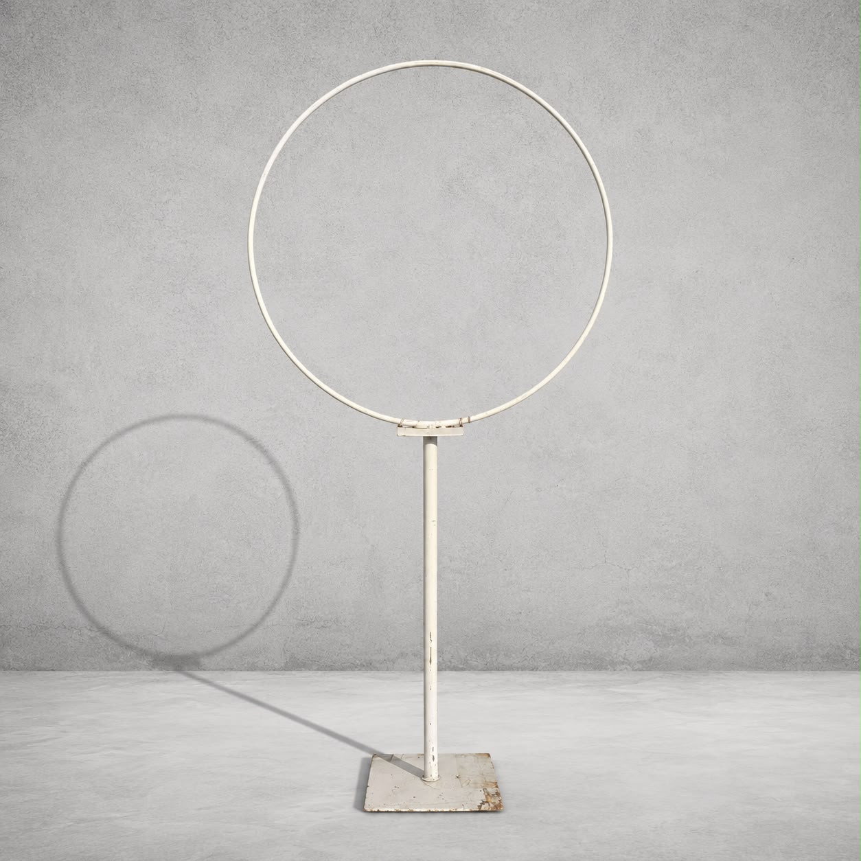 TALL ROUND STEEL STAND 1.5M*R150 excl vat*